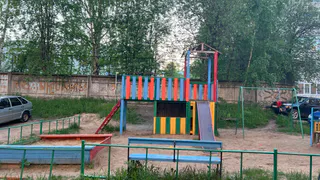 Девочка получила травму, упав в незакрытую траншею в Воронежской области