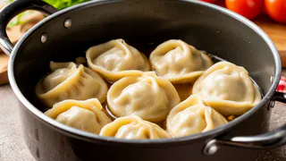 Пельмени получатся вкуснейшими: вот что нужно добавить в кастрюлю - не лук и не перец