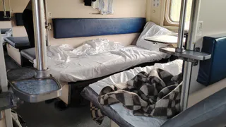 Три приёма: Как проехать в купе без лишних людей и удара по кошельку (бывалые пассажиры советуют)