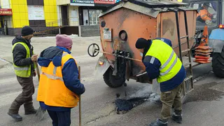 В Лисках коммунальщики перешли на весенний режим уборки улиц