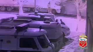 Воронежский студент поджег машину полиции в Оренбурге, выполняя задание мошенников