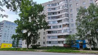 Полицейские спасли едва не выпавшего из окна пенсионера в Нововоронеже