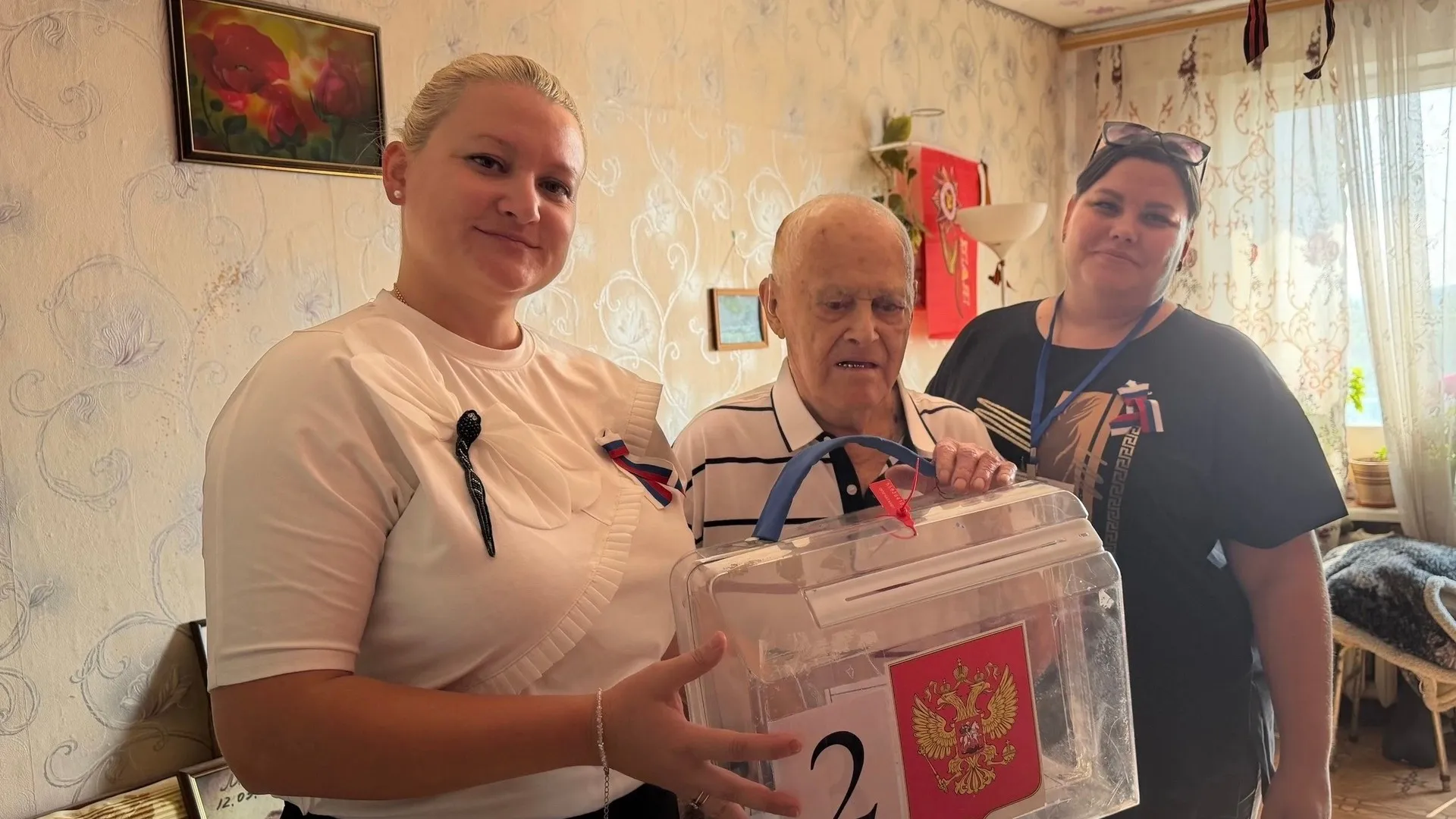 Столетний ветеран из Лисок проголосовал на выборах в Госдуму