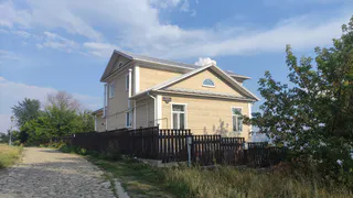 5 вариантов красивых дорожек для сада, что постелить между грядок