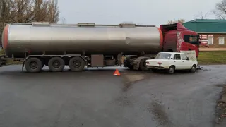 Фура на большой скорости снесла жигули под Воронежем