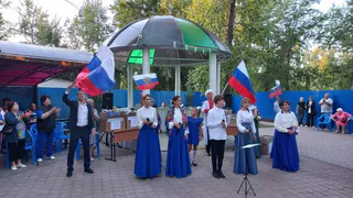 В Лисках открыл летний сезон клуб ветеранов "Красная гвоздика"