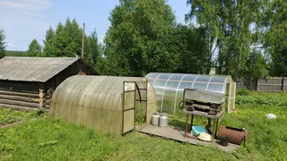 Теплицы нового поколения – поликарбонат уже прошлый век: найдено решение - более долговечная замена без трещин, пыли и грязи