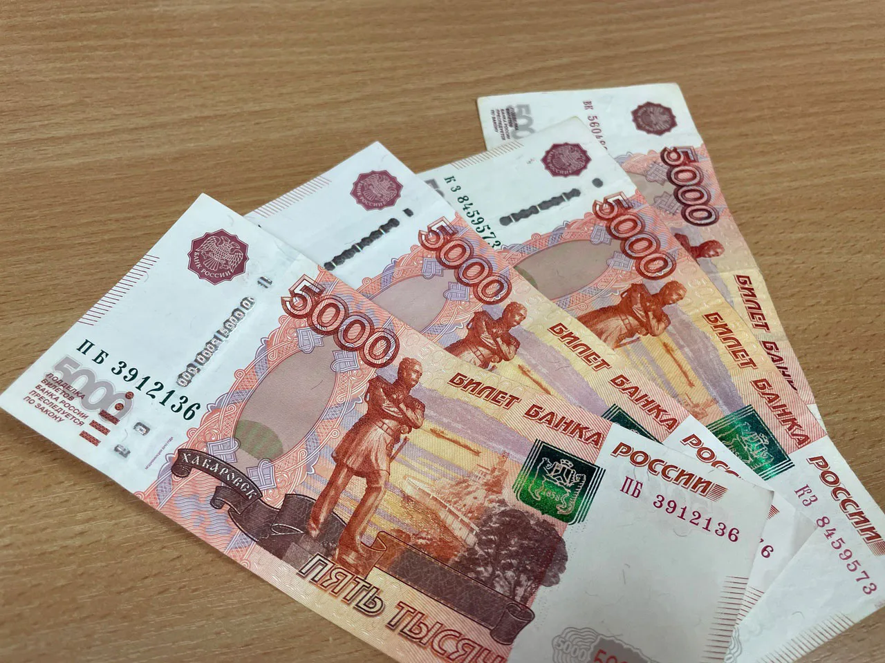 Кому доплатят за стаж в СССР