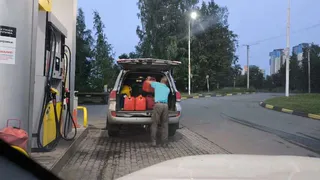 Воронежский депутат Денис Рубащенко призвал жителей не создавать искусственный ажиотаж на бензин в Воронежской области
