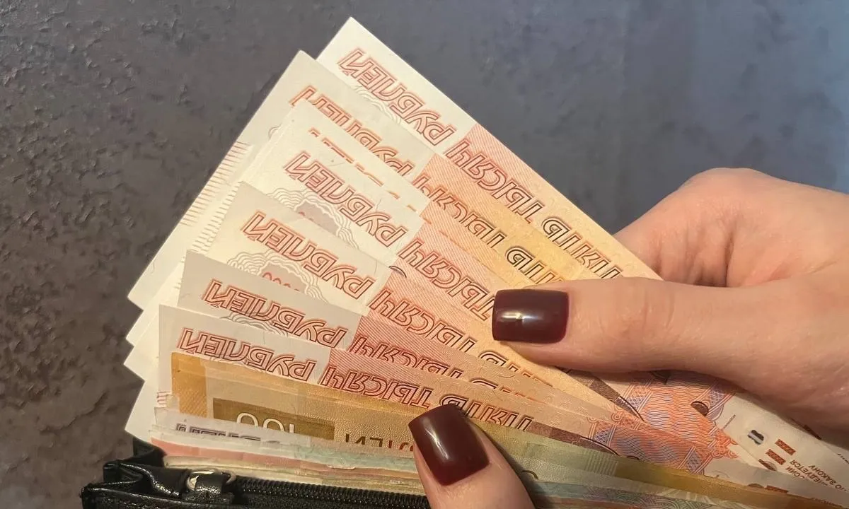 Жителям Воронежской области рассказали, будут ли переводить пенсии и зарплаты в цифровые рубли