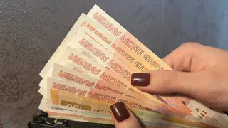 Жителям Воронежской области рассказали, будут ли переводить пенсии и зарплаты в цифровые рубли