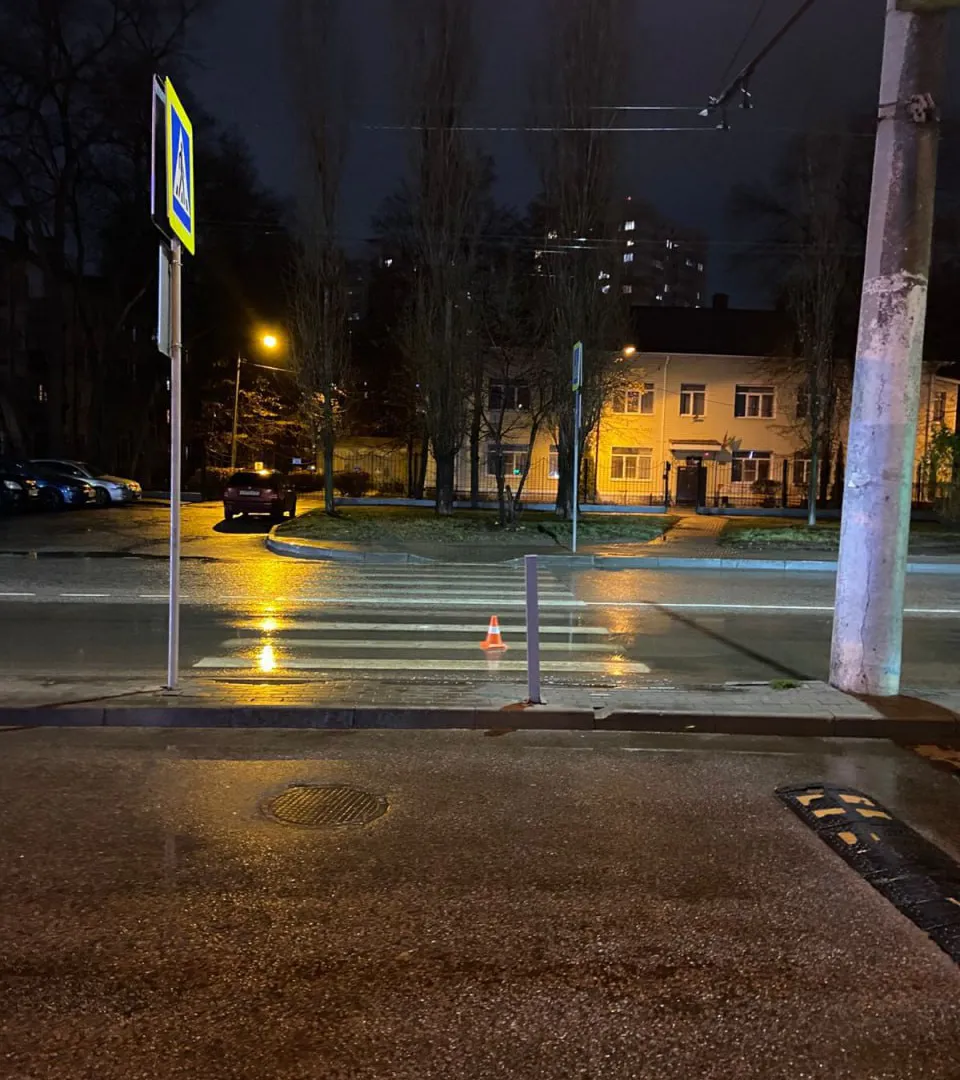 В Воронеже сбили одиннадцатилетнюю школьницу на пешеходном переходе