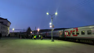 Сиди наверху и не дыши: РЖД запретили пассажирам верхних полок садиться вниз — новые правила 2026