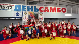 Лискинские спортсмены одержали победу в турнире по самбо в Нововоронеже