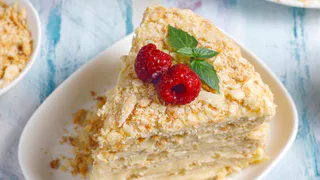 Ленивый заливной наполеон без выпечки: быстрый и вкусный десерт - секрет приготовления без духовки