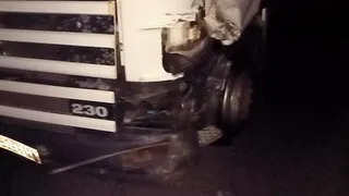 На федеральной трассе Р-22 в Воронежской области произошло ночное ДТП с участием грузовика и микроавтобуса