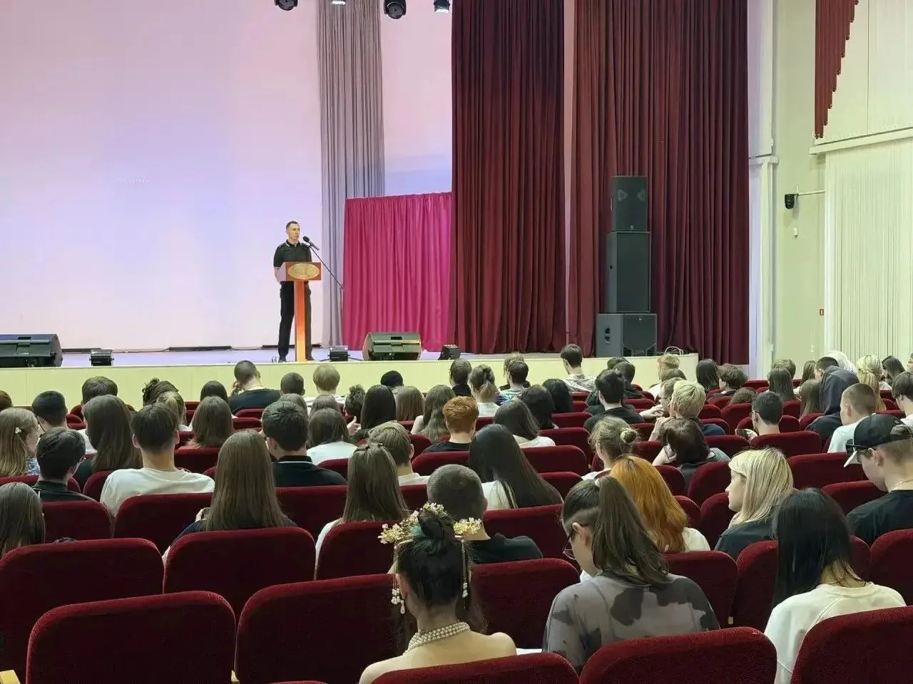 В Воронежской области полицейские провели лекции об опасности кибермошенничества
