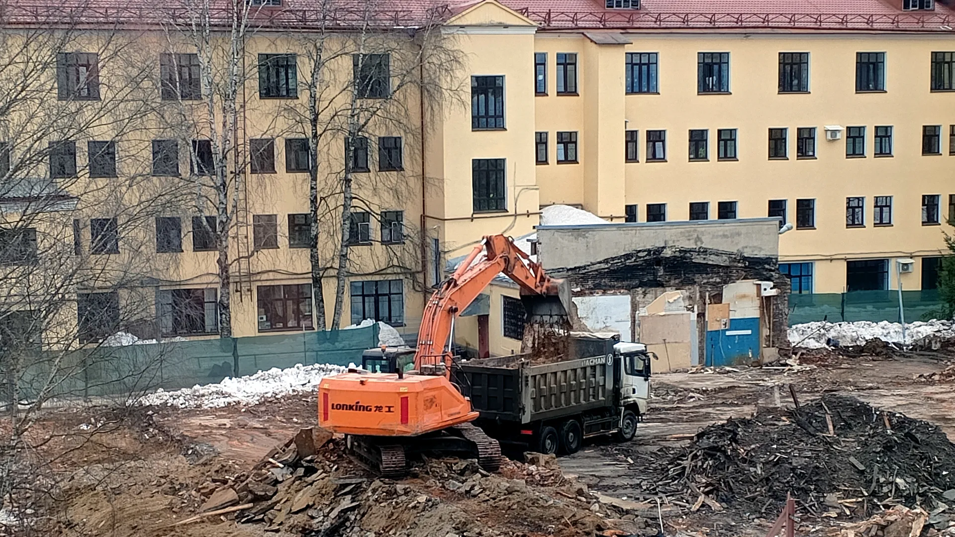 В Воронежской области в 2026 году планируют снести 113 объектов самостроя