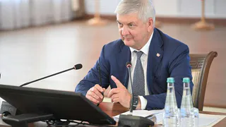 Воронежский губернатор анонсировал второй этап повышения зарплат бюджетникам
