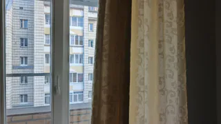 Одна чайная ложка — и окна сверкают бриллиантом до поздней осени: копеечный трюк для самых ленивых