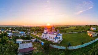 "Климат подошёл, работу нашла быстро, не смогла привыкнуть к главному": почему приехавшие на ПМЖ возвращаются из Крыма домой