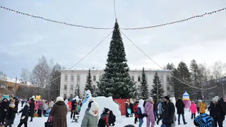 Новогодние праздники переносятся : какими будут январские каникулы 2025-2026 года