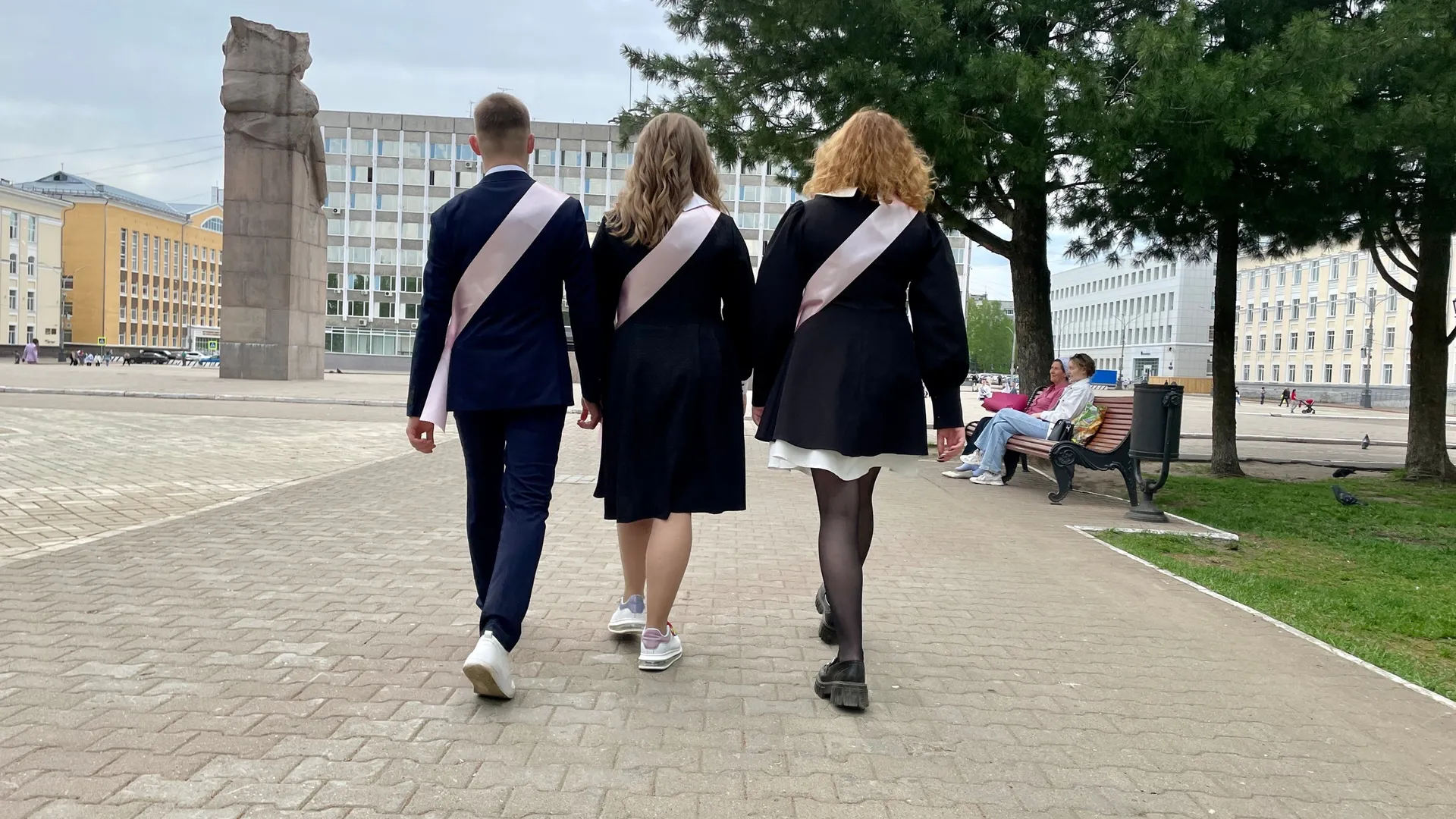 В Воронежской области родители школьников готовы потратить более 40 тысяч рублей на выпускные вечера
