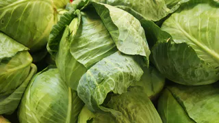 Капуста по-китайски. Никогда не ела вкуснее, всё лето готовлю по этому рецепту и по-другому теперь не хочется