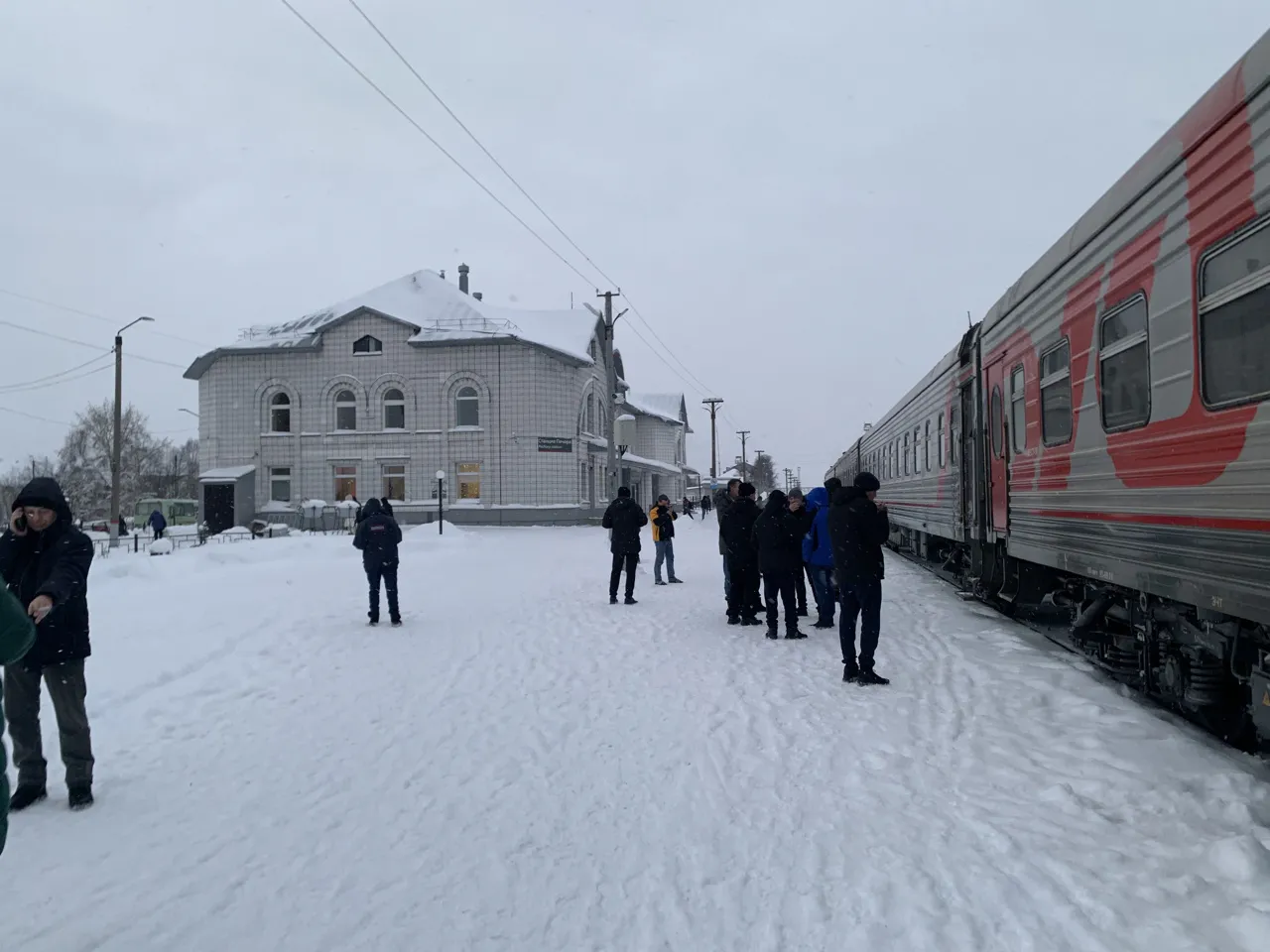 Как купить билет на поезд с хорошей скидкой в 2026 году