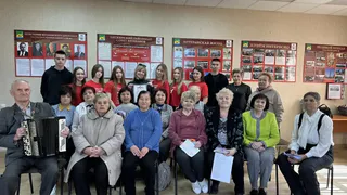 В Лисках школьники испекли пирожки и смастерили открытки для ветеранов в преддверии майских праздников