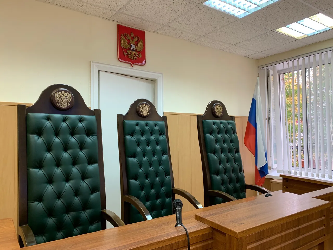 В суде Воронежский мусорный оператор “Вега” отстоял право работать с единственным подрядчиком