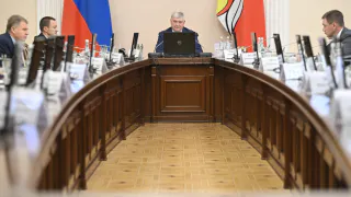 Губернатор Гусев обсудил прогноз социально-экономического развития Воронежской области на 2026-2028 годы