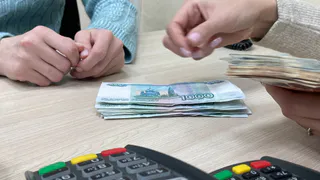 В Воронежском научно-исследовательском институте задержали сотрудника-коррупционера