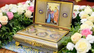 Лискинский митрополит благословил ковчег с частицей Пояса Богородицы