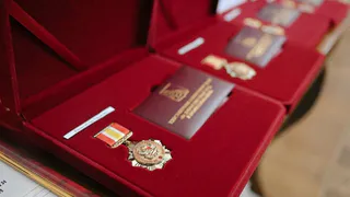 В Воронежской области Александр Гусев вручил государственные награды выдающимся жителям региона