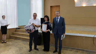 В Лисках лучших железнодорожников наградили в преддверии профессионального праздника в локомотивном депо