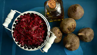 Всю свеклу "бахаю" на свекольник в банку: зимой оторвут с руками и ногами - рецепт для тех, кто не любит возиться