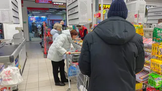На кассах в "Пятерочке" появилась новая хитрость для тех, кто платит по карте - запомните фразу, чтобы сказать ее продавцу в нужный момент