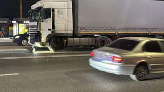 В Воронеже под колесами фуры погибла женщина