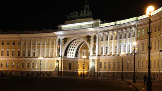Американский турист-миллионер назвал два российских города, в которых нужно обязательно побывать: чем его поразил второй после Питера