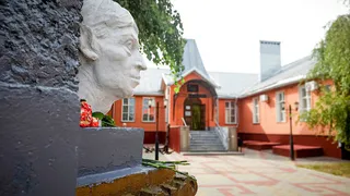 В Лискинском музее готовятся к юбилейному фестивалю в честь 65-летия поэта Александра Ромахова