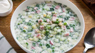Без кваса и кефира: Моя окрошка самая вкусная - в жару спасает лучше кондиционера