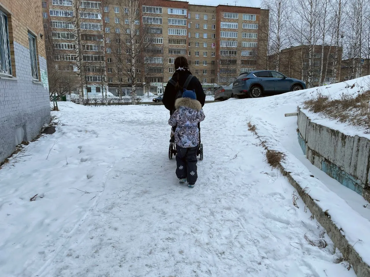 Это благородное имя для девочки пришло к нам из Древней Греции: переводится как – «радостная душа»