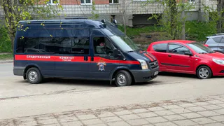В Воронежской области у многоэтажки нашли труп молодой девушки
