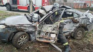 Под Воронежем в смертельном столкновении с газовой трубой и столбом погиб мужчина